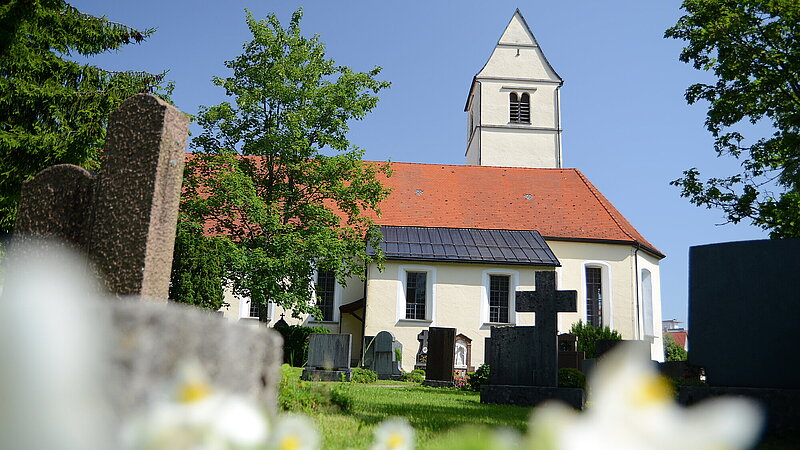 Aureliuskirche & Friedhofs-Park